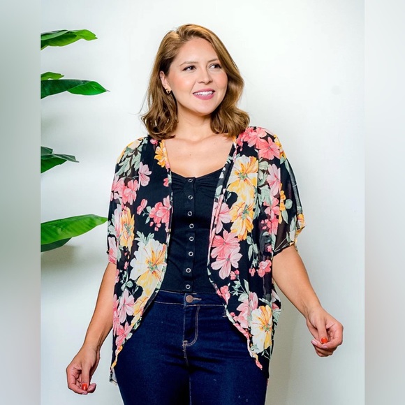 Tops - Hibiscus Floral Print Shawl